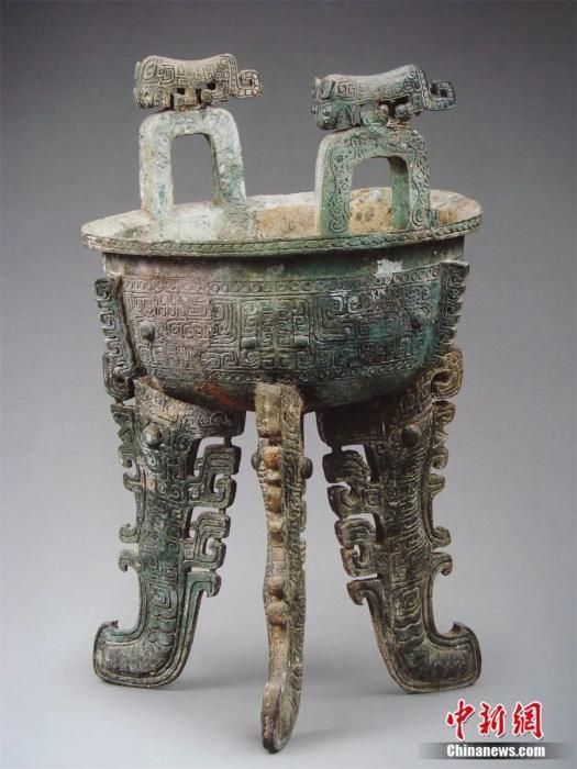 徐长青：商代伏鸟双尾青铜虎讲述了怎样的青铜文明？