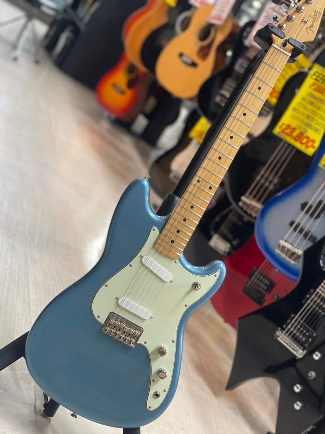 楽器】☆〈Fender Mexico Player DUO-SONIC / Squier Classic Vibe 50s