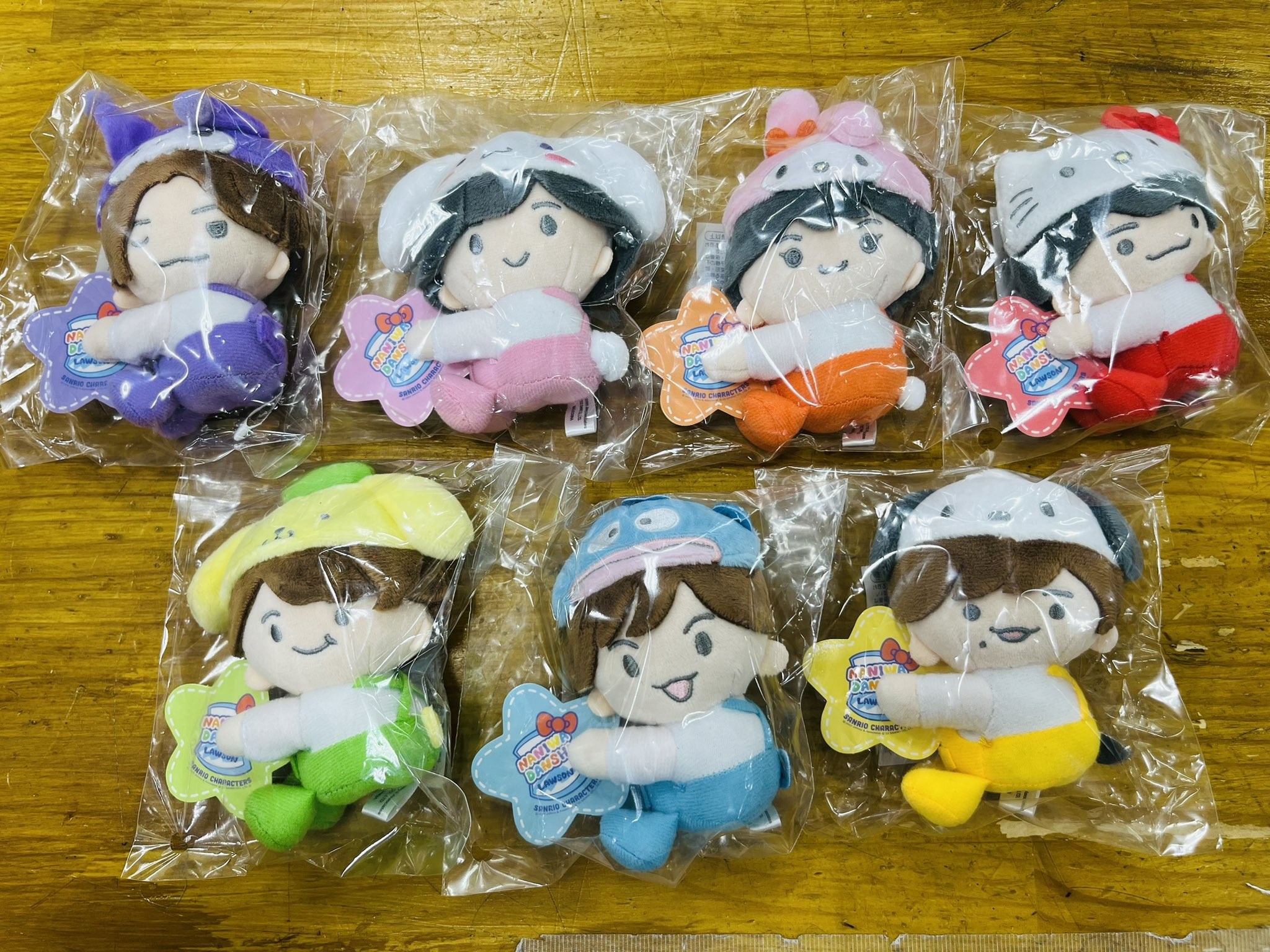 なにわ男子 特典 ちびぬい ローソン サンリオ クリップマスコット