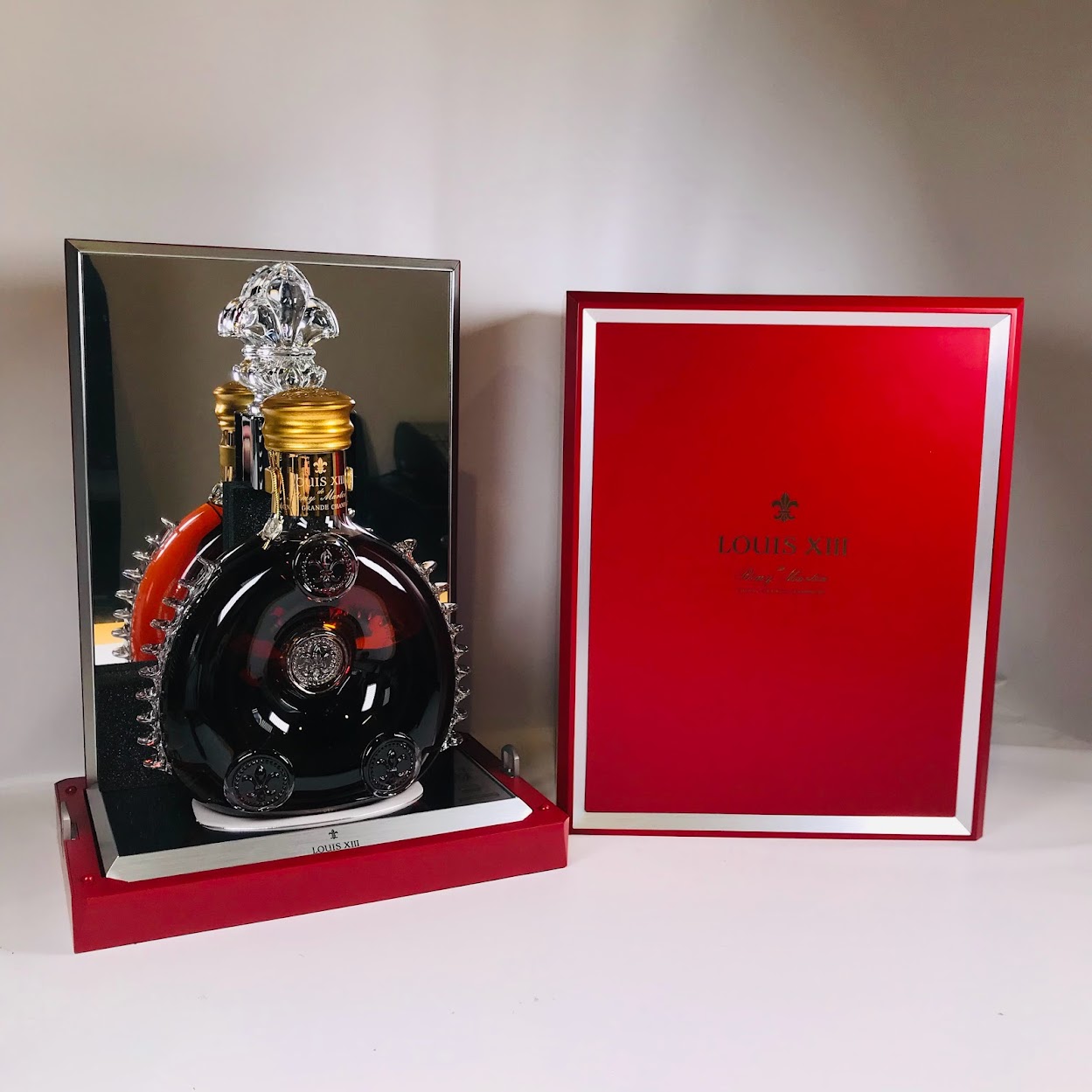 金・ダイヤの買取ならまねきや