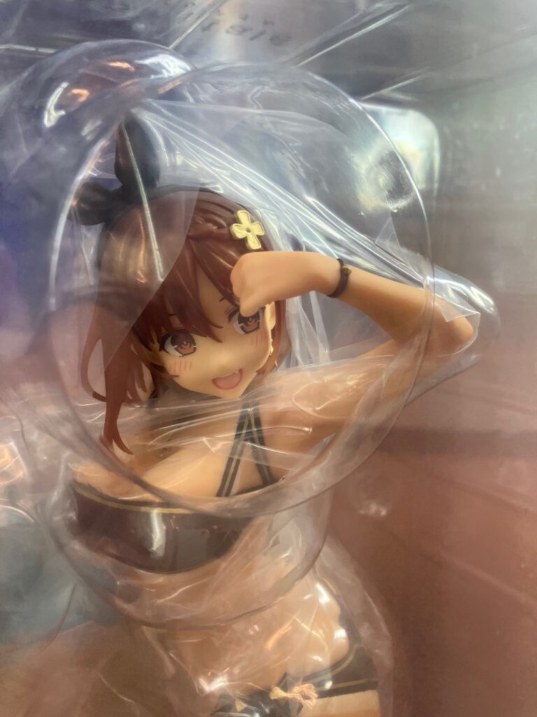 ライザ 黒水着日焼けver. 1/6スケールフィギュア Amazon | ライザの