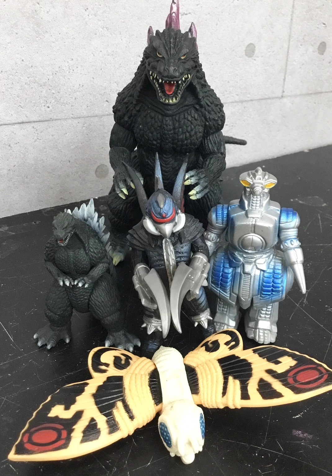 一番くじ ゴジラ ウルトラマン 怪獣 ソフビ フィギュア 3体セット売り