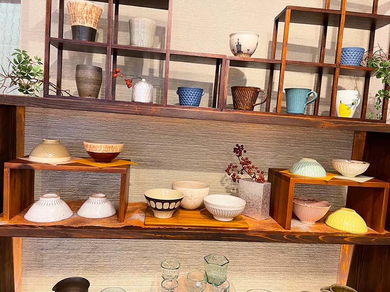 豊中】とっておきの陶器を探しに「うつわギャラリー陶和」｜まちっと北摂