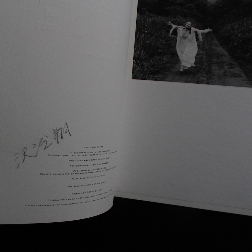 沢渡朔 署名入り 500部限定 NADIA WITH WHITE ナディア pic2.jpg