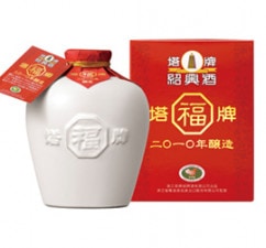 紹興酒「塔牌」純五年陳花彫 玉珠白磁500ml壷（ギフトボックス入