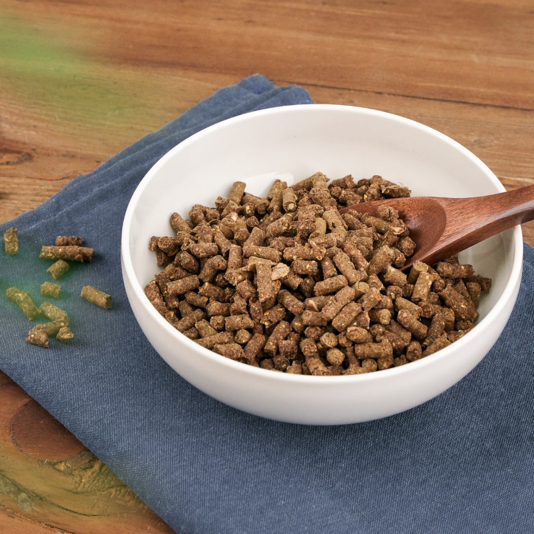 厳選素材・鹿肉60％ドライフード | ドライフード | TASHIKA