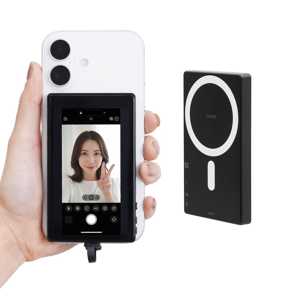 外カメで自然に盛れる「iPhone専用自撮りモニター」 | 【公式