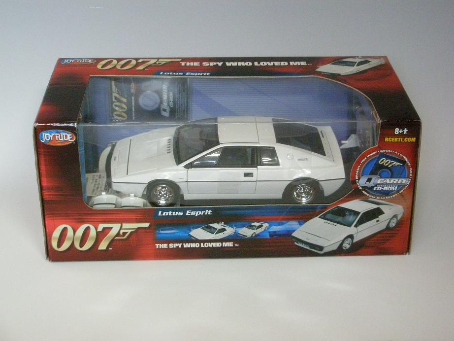 007 ボンドカー 1/18ロータス・エスプリ