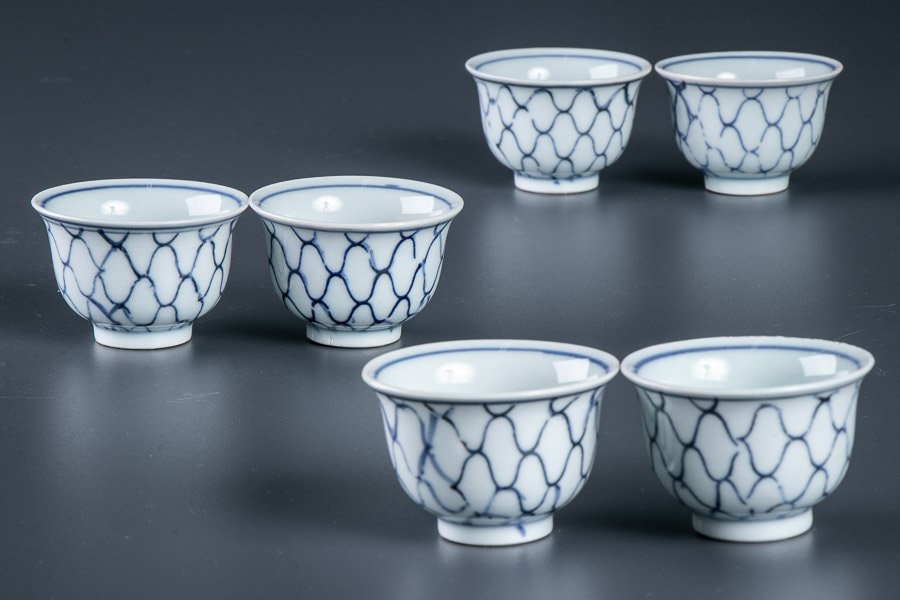 骨董 古伊万里 アンティーク 染付 網代文様 網文様 蕎麦猪口 酒器 初期