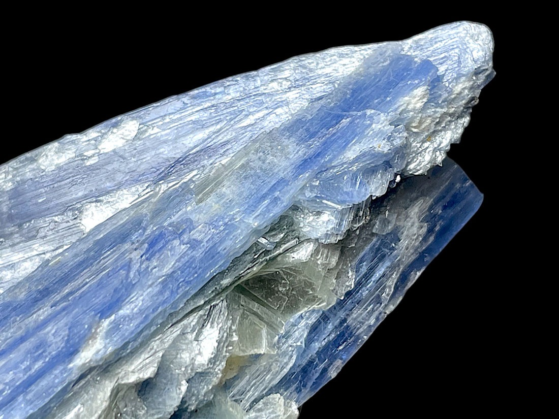 ブラジル産 カイヤナイト