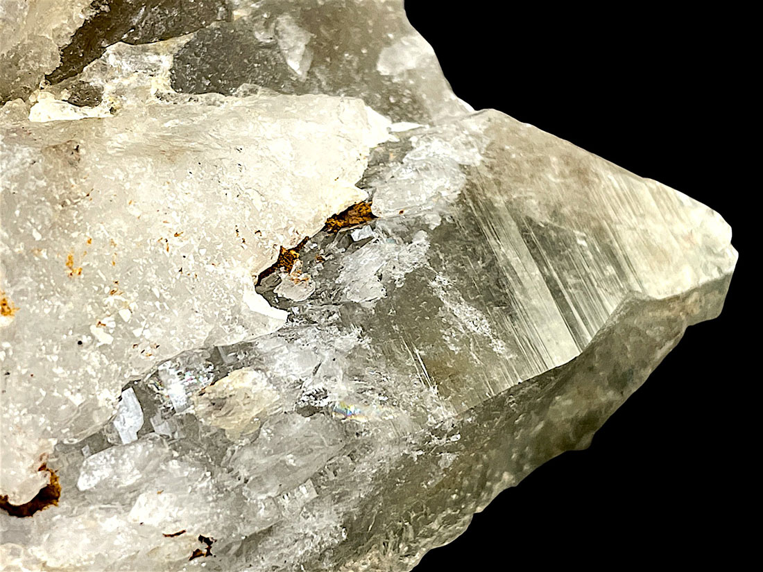 マニハール産ヒマラヤルチルクォーツ