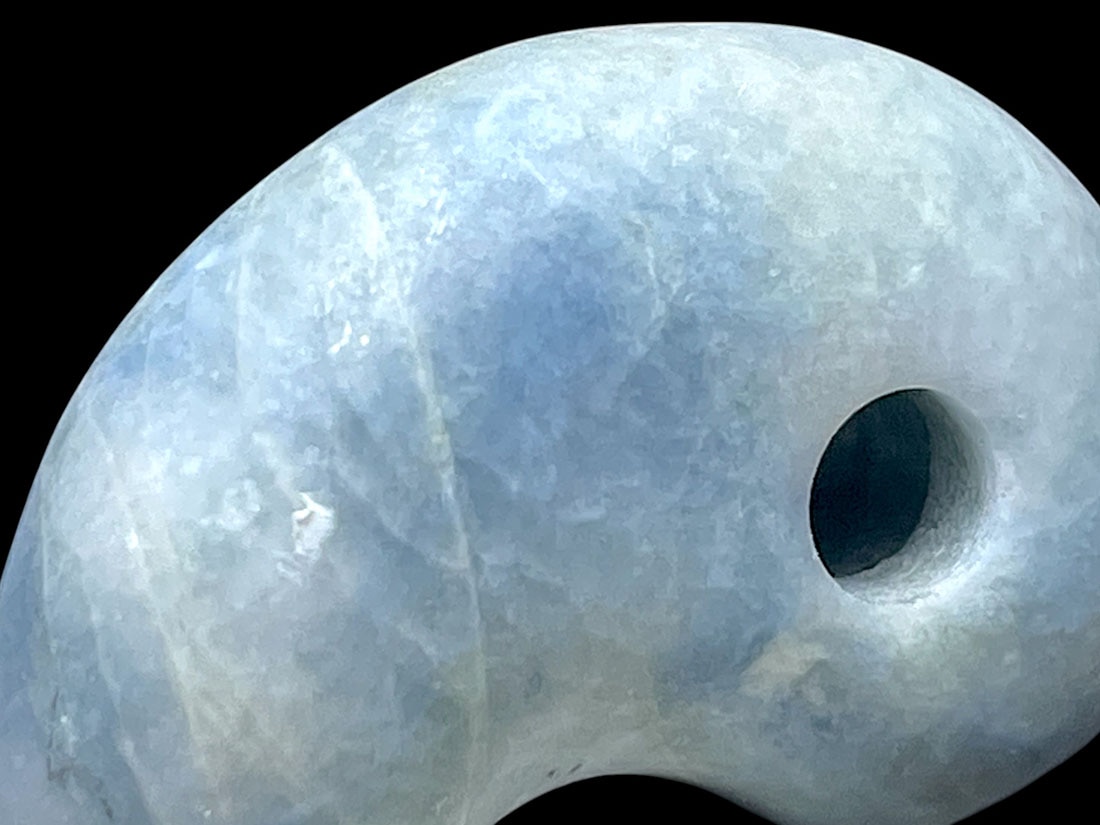 入コン沢青翡翠勾玉 糸魚川入りコン沢産 青翡翠 勾玉