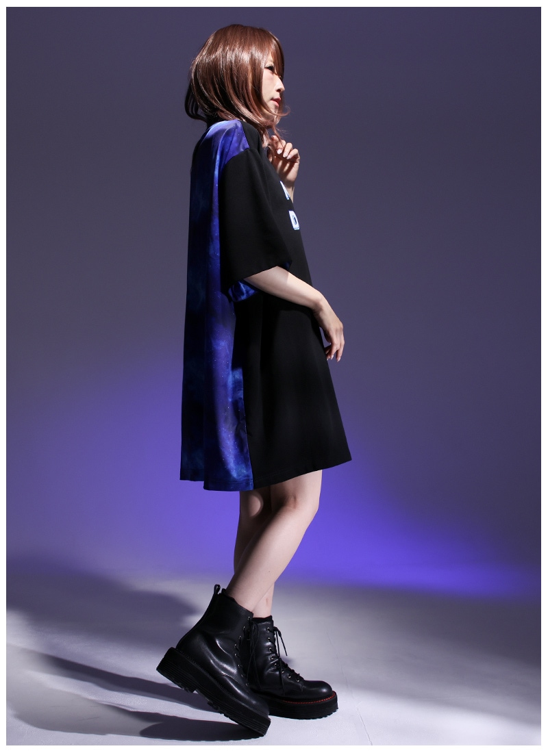 シルエットデザイン Tシャツ 青と黒 2012 ロンドン 水色のクラスTシャツ