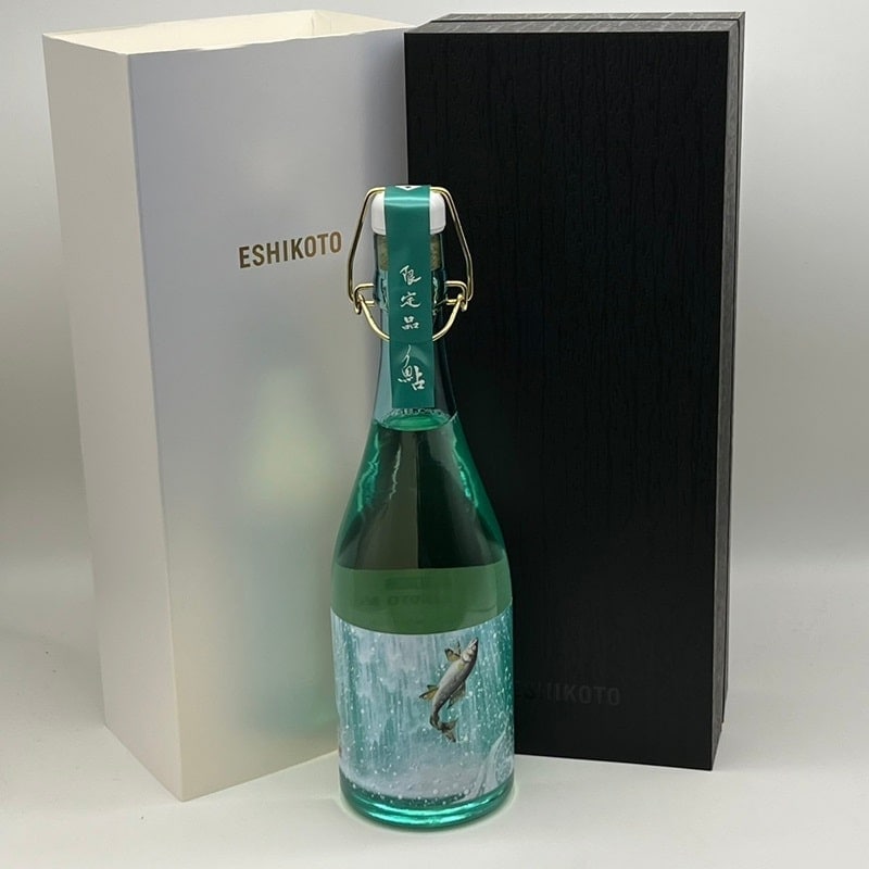 ESHIKOTO 鮎 大吟醸 720ml 化粧箱入 | 日本酒 | MonFavoris