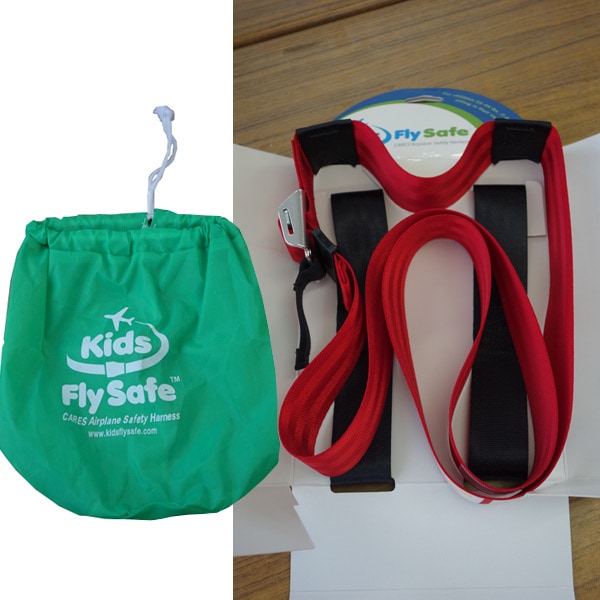 飛行機用幼児ハーネス CARES