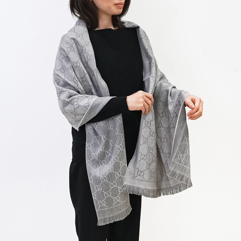 GUCCI ギフト包装用紙袋 ネイビー 大 マフラー