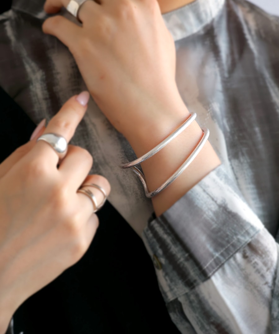 バングル レディース ブレスレット マット クール シンプル・メール便