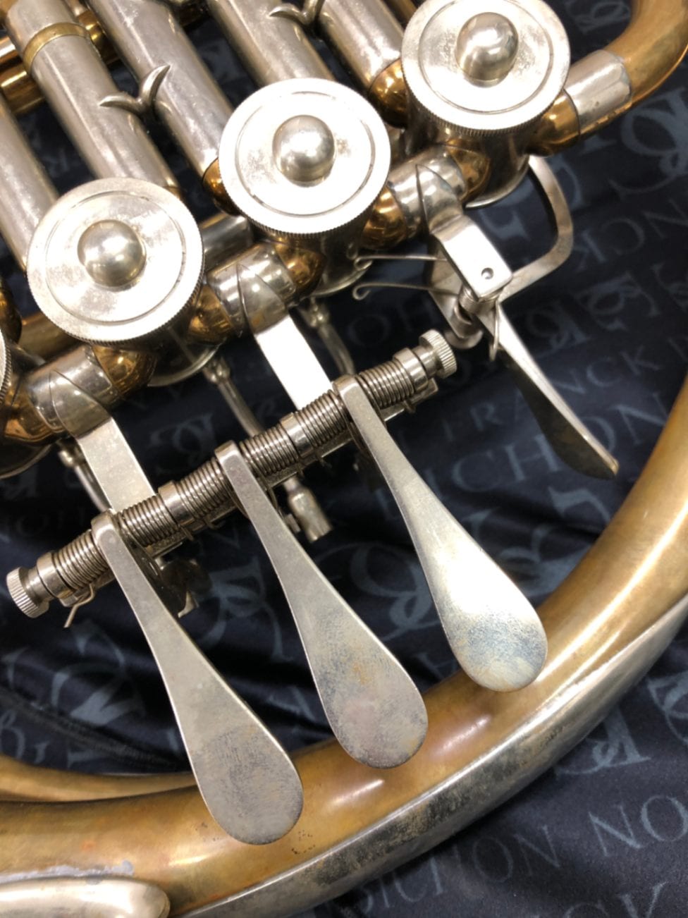 ハンスホイヤー B♭シングルホルン5ロータリー Fナチュラル管付き