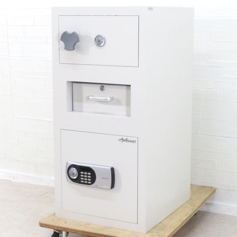 SentrySafe SB5560 テンキー式金庫 57kg SentrySafe SB5560 テンキー式