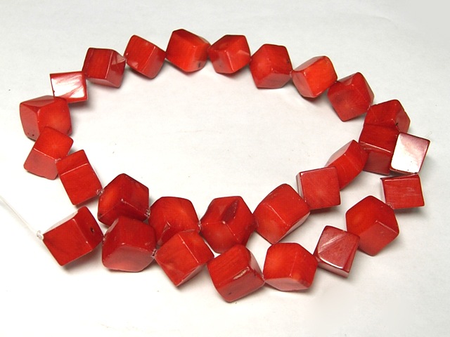 121.世界にひとつだけ！青珊瑚(レインボーコーラル)のアクセサリー