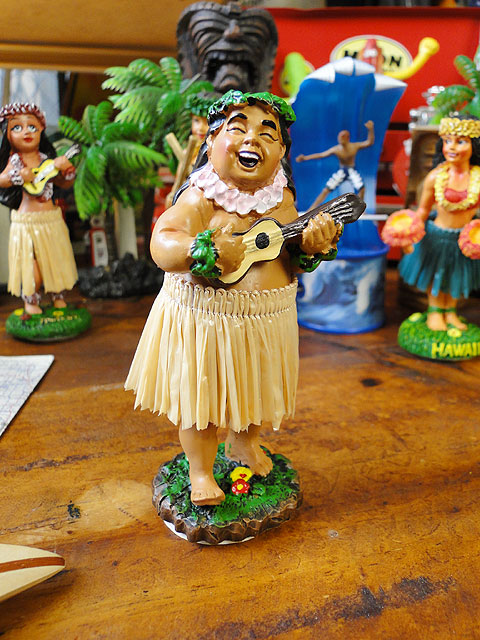 ハワイアン フラガール ダッシュボードドール MINI （ローカルボーイ