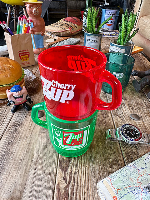7UP セブンアップ スタッキングマグ （クリアレッド） 単品の通販