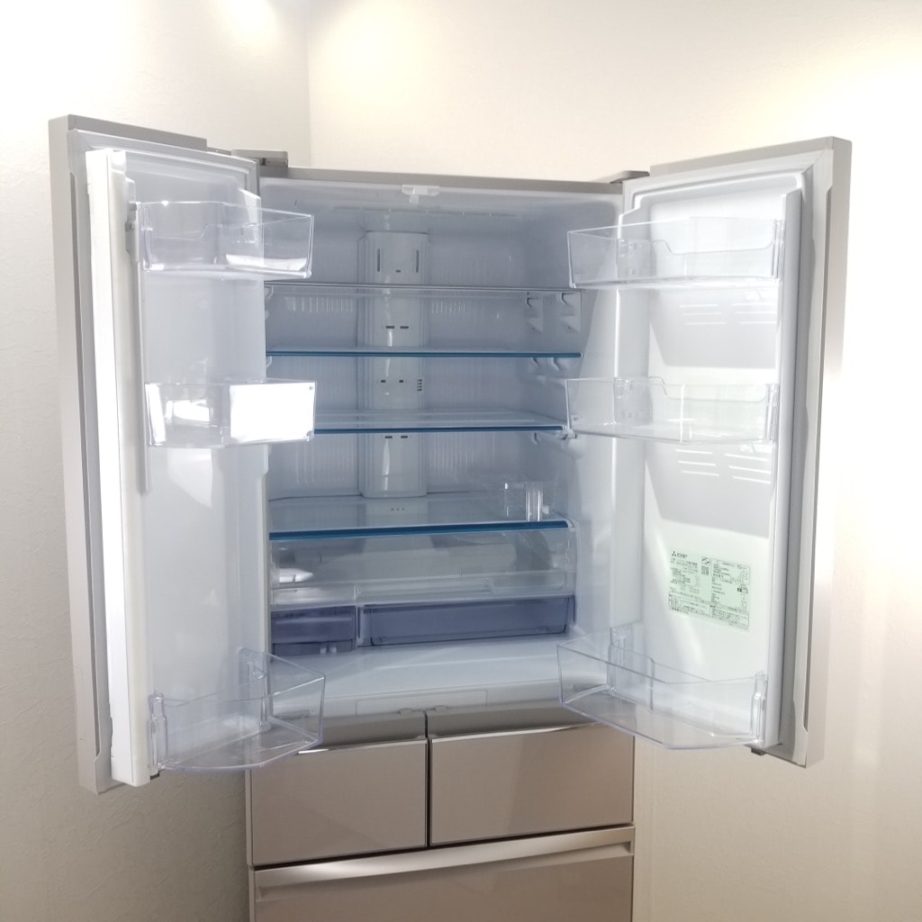 三菱ノンフロン冷凍冷蔵庫700L