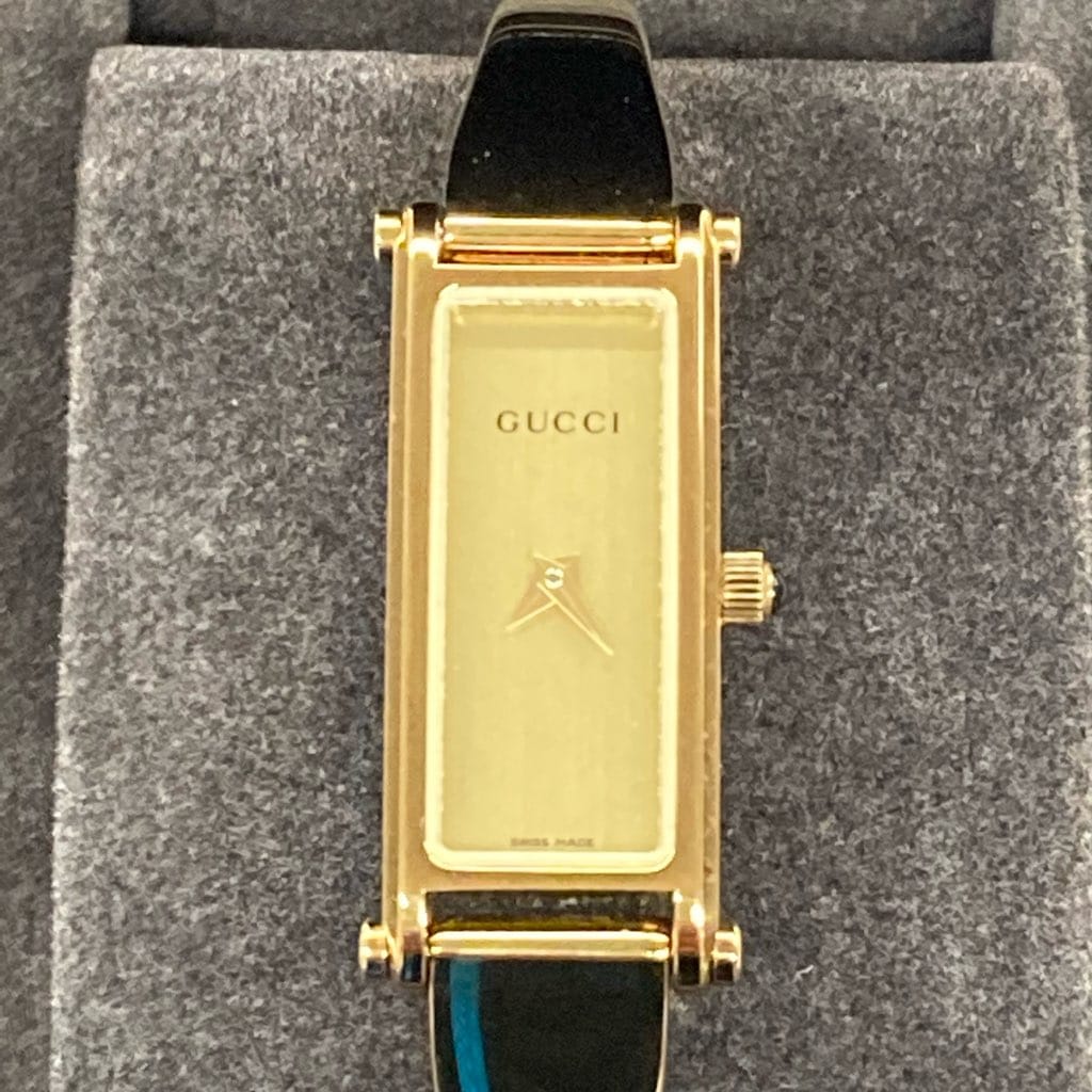 中古 美品 GUCCI 1500L ゴールドカラー バングルウォッチ 元箱付