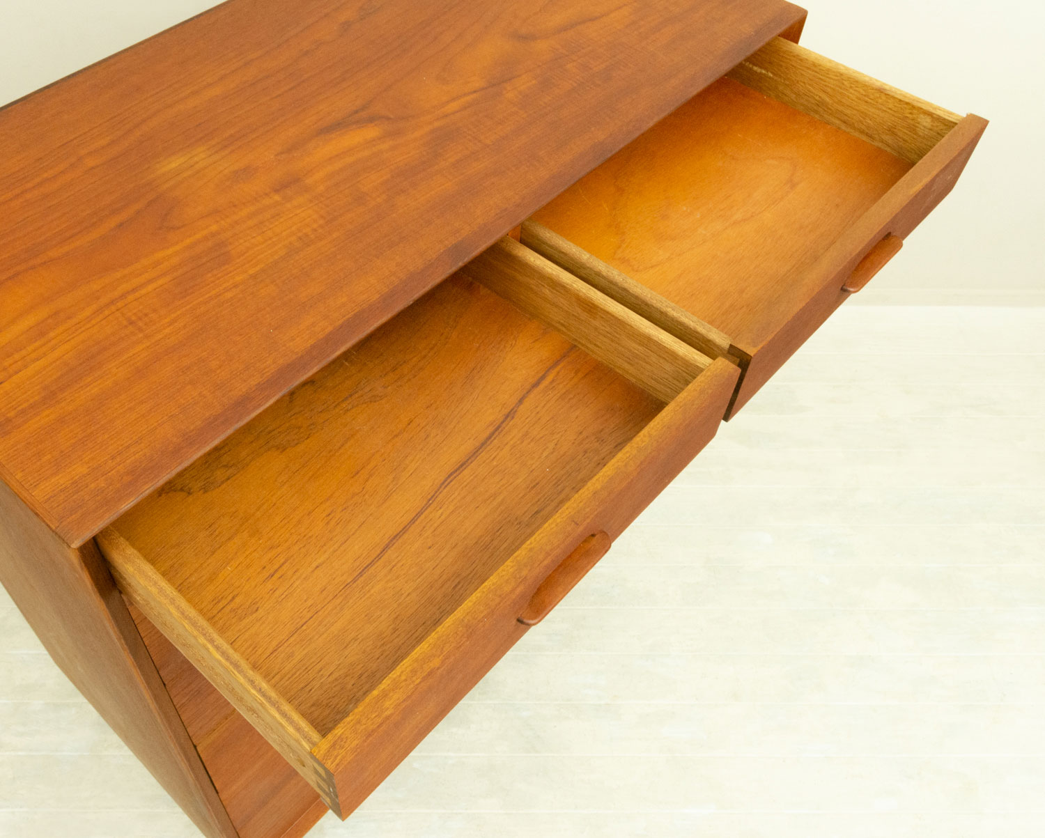 アイヴァン・A・ヨハンソン チェスト チーク 北欧ビンテージ家具CLOVERKY