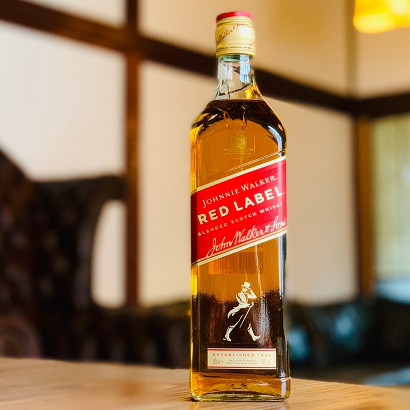 ウイスキー】ジョニーウォーカー レッドラベル 700ml