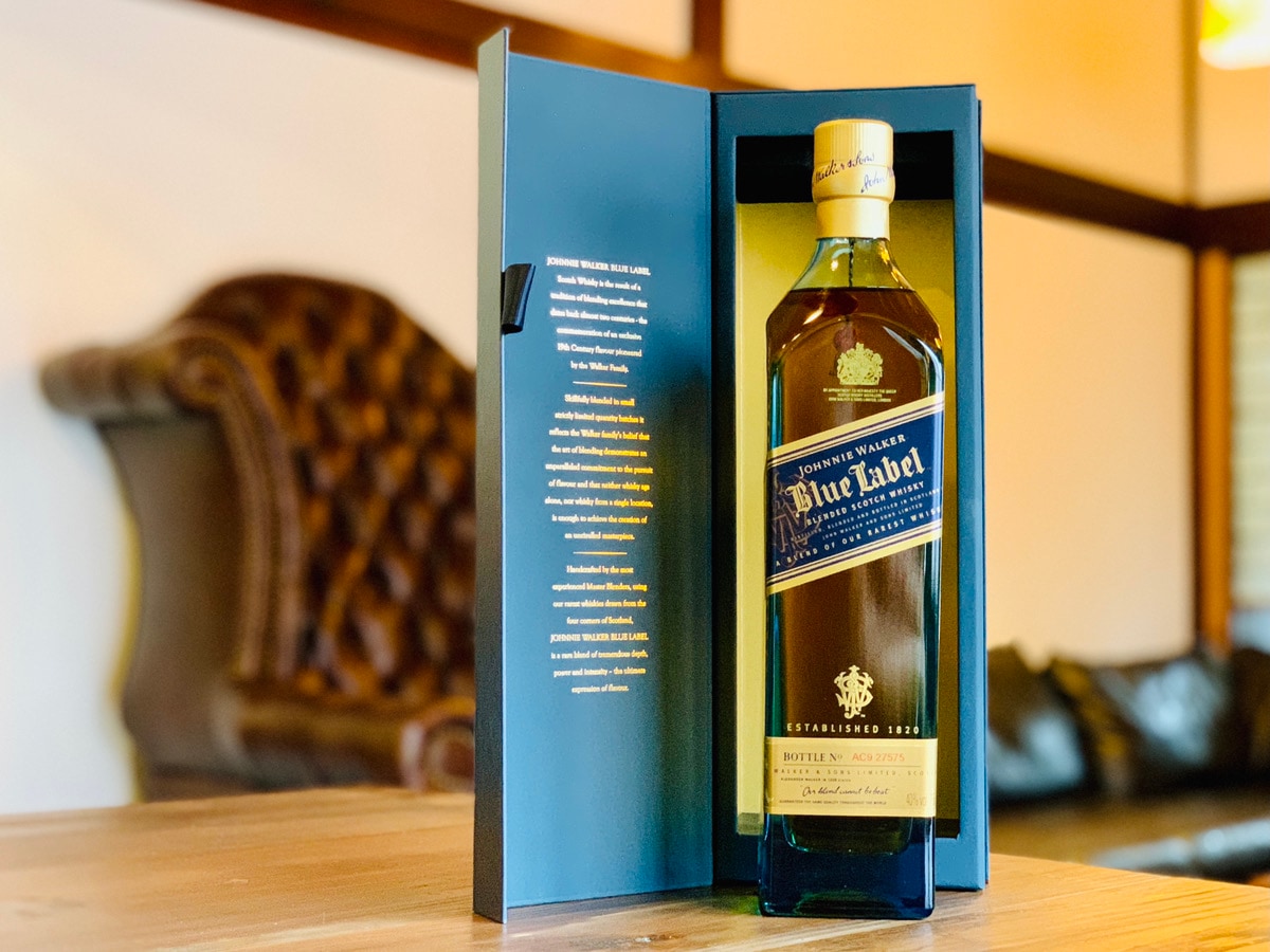 ウイスキー】ジョニーウォーカー ブルーラベル 750ml