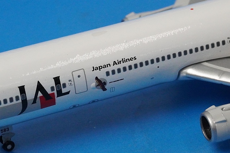 1/400 MD-11 JAL Jバード イヌワシ JA8583 ［10074］ フェニックス