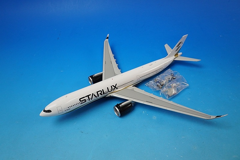 スターラックス航空 A330neo 1:200 飛行機模型 (B-58301) スター