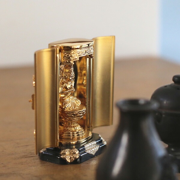 仏像】 大日如来 金属製厨子入 | 仏具,仏像(金属製) | がらんどう｜手