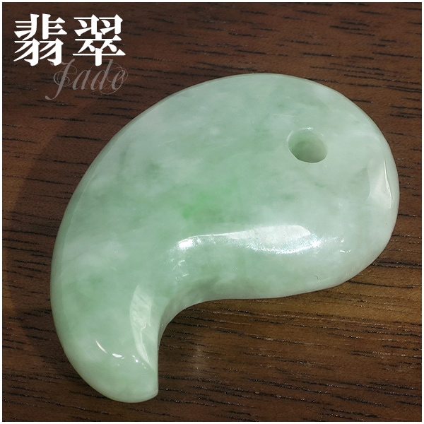 翡翠 勾玉 緑色 糸魚川翡翠勾玉 BMT0327 | 糸魚川翡翠工房こたきBASE店