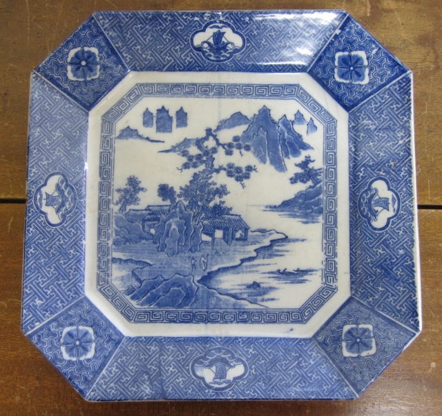 明治時代 CB690 【今泉今右衛門造】染付山水文八角皿・染付