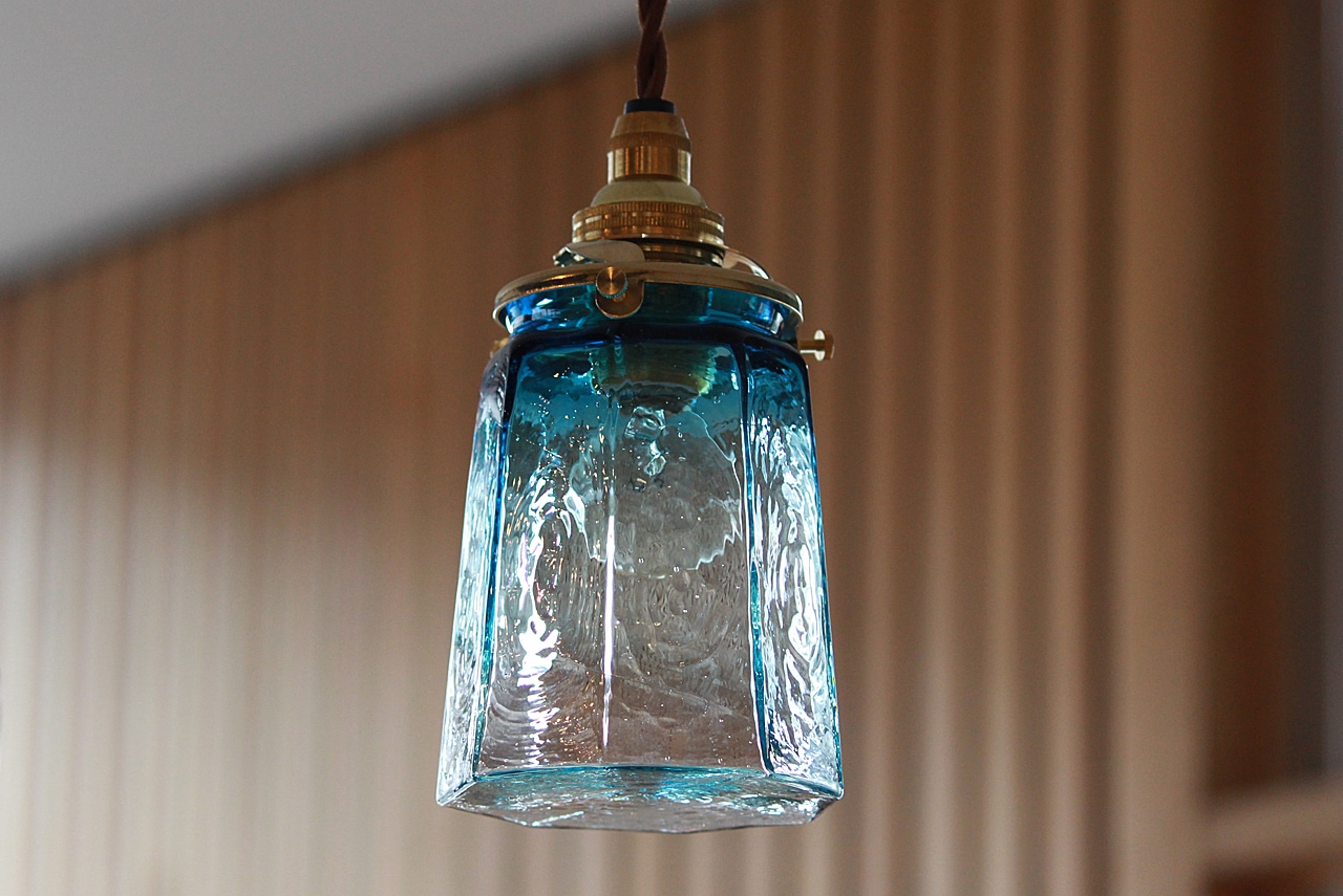 安土草多 ペンダントライト 八角瓶 青 安土草多 ペンダントライト 照明