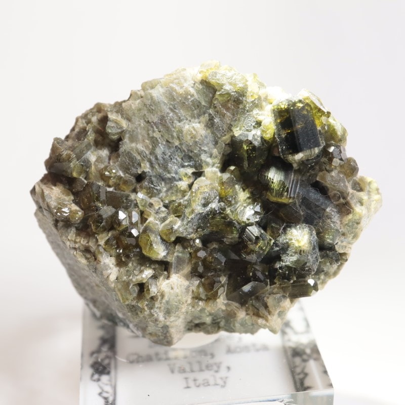 イタリア産 ベスビアナイト | 鉱物標本,ハ行,ベスビアナイト（アイド