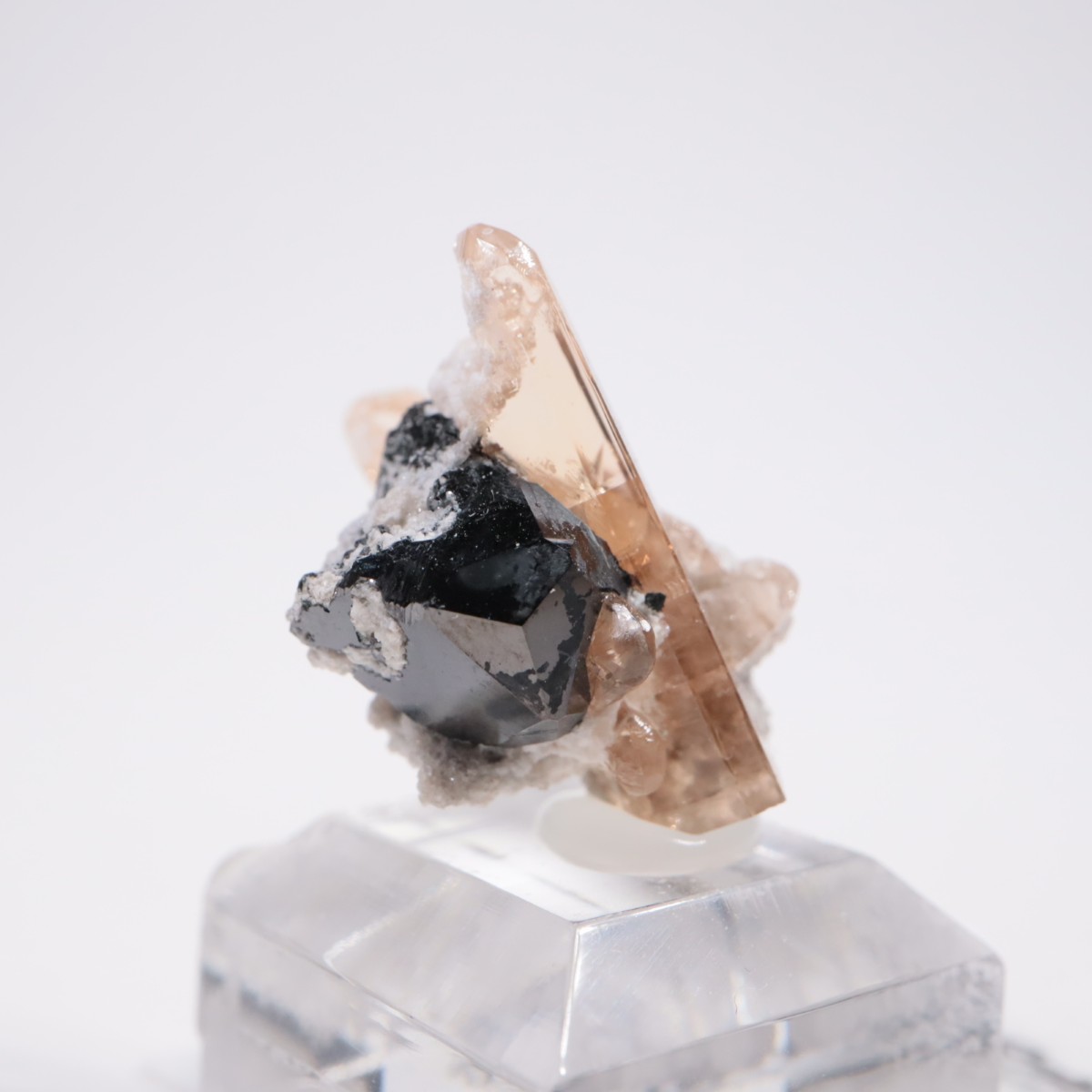 美し過ぎるピーチカラートパーズ原石104ct/非加熱/鉱物標本 美し過ぎる