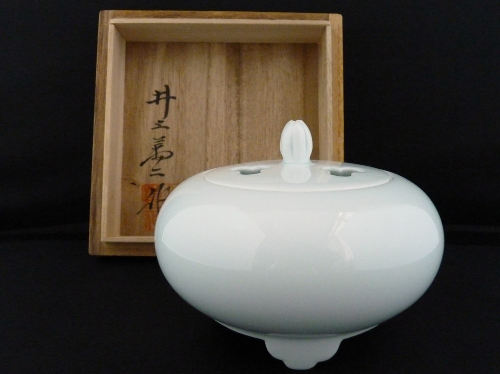 V762. 人間国宝 【井上萬二】白磁 香炉 / 陶器陶芸有田香道具茶道具