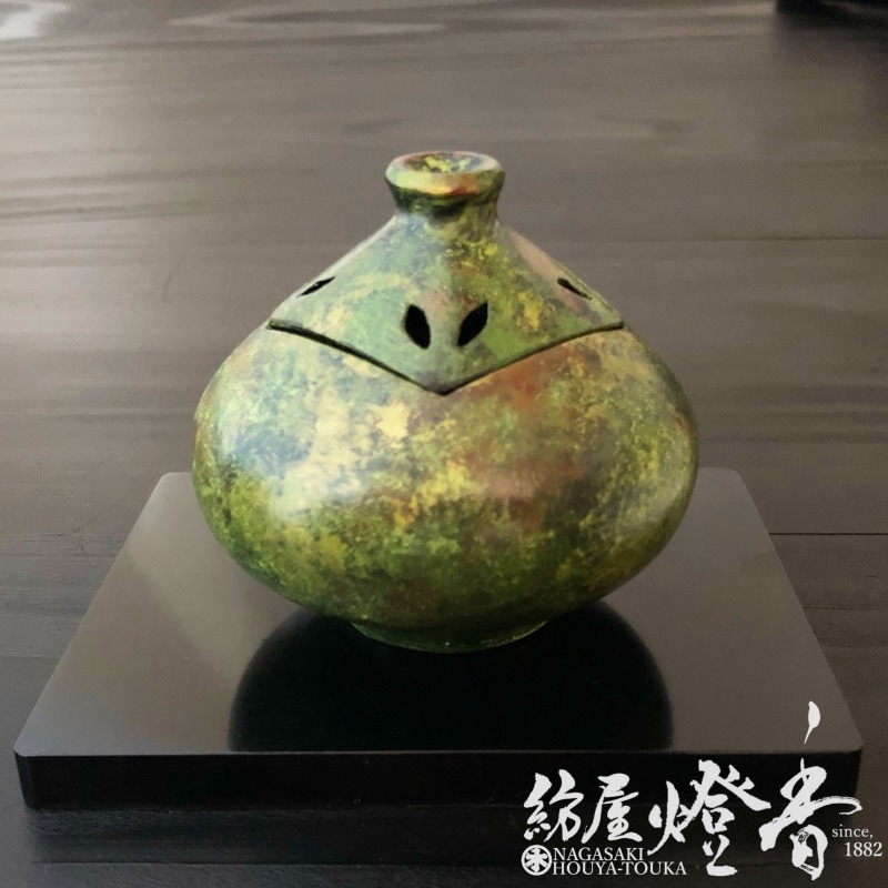 送料無料 大珍品 一点物 緑色釉編鐘 置物 木箱 検/楽山二六九谷備前