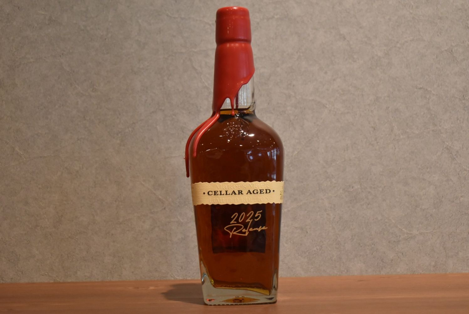 メーカーズマーク セラーエイジド 2025 正規品 56.0% 700ml｜こみや