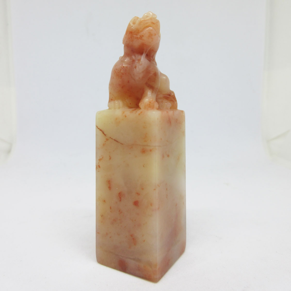 94ラオス石 瑞獣 北部黄 印石 印材 引首 4.6*2.4*2.9 94ラオス石 瑞獣