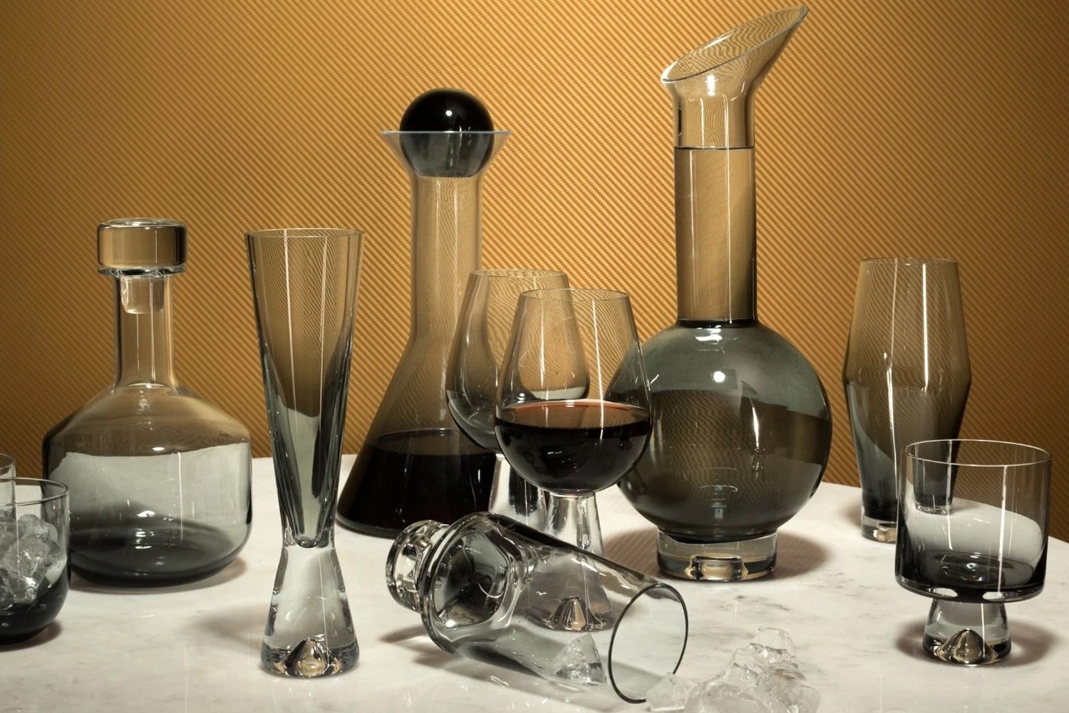 アンティークグラス ジャコバイト 葡萄と蜂 ツイストステムR1542ダI