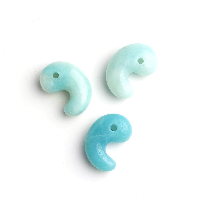 古代勾玉20mm アマゾナイト 【メール便可】｜マライカ公式通販