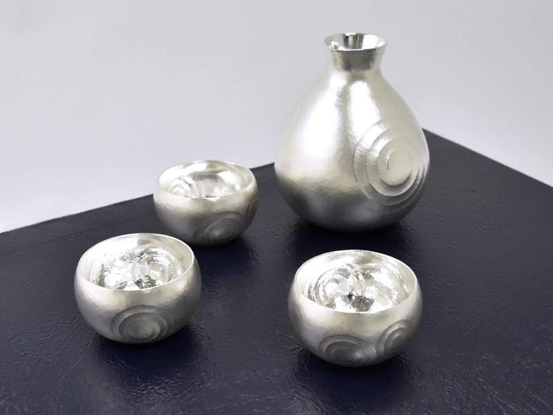 純銀製 徳利 猪口セット -渦巻- | テーブルウェア | 【公式】光則