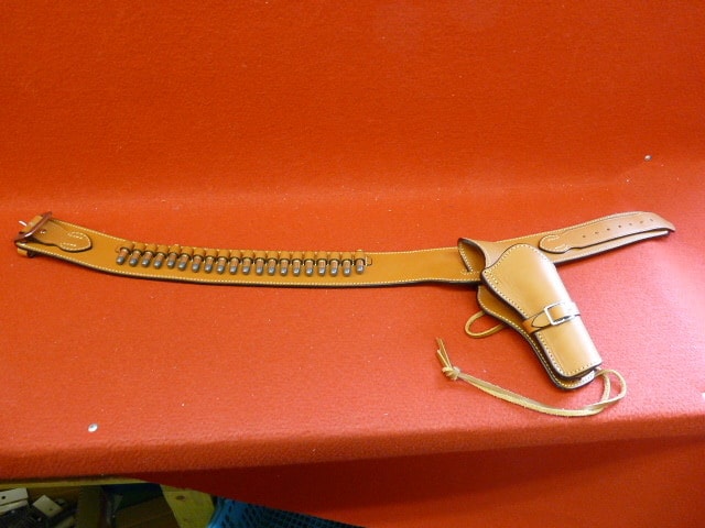 10％OFFクーポン＆送料無料】イーストA・ウエスタン ガンベルト（牛革