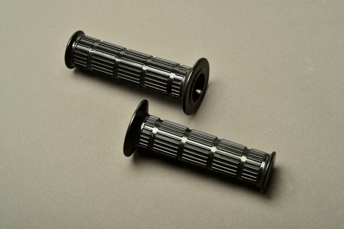 STD ハンドルグリップ KZ系 Z750-1000 '76-'80 | グリップ | 株式会社