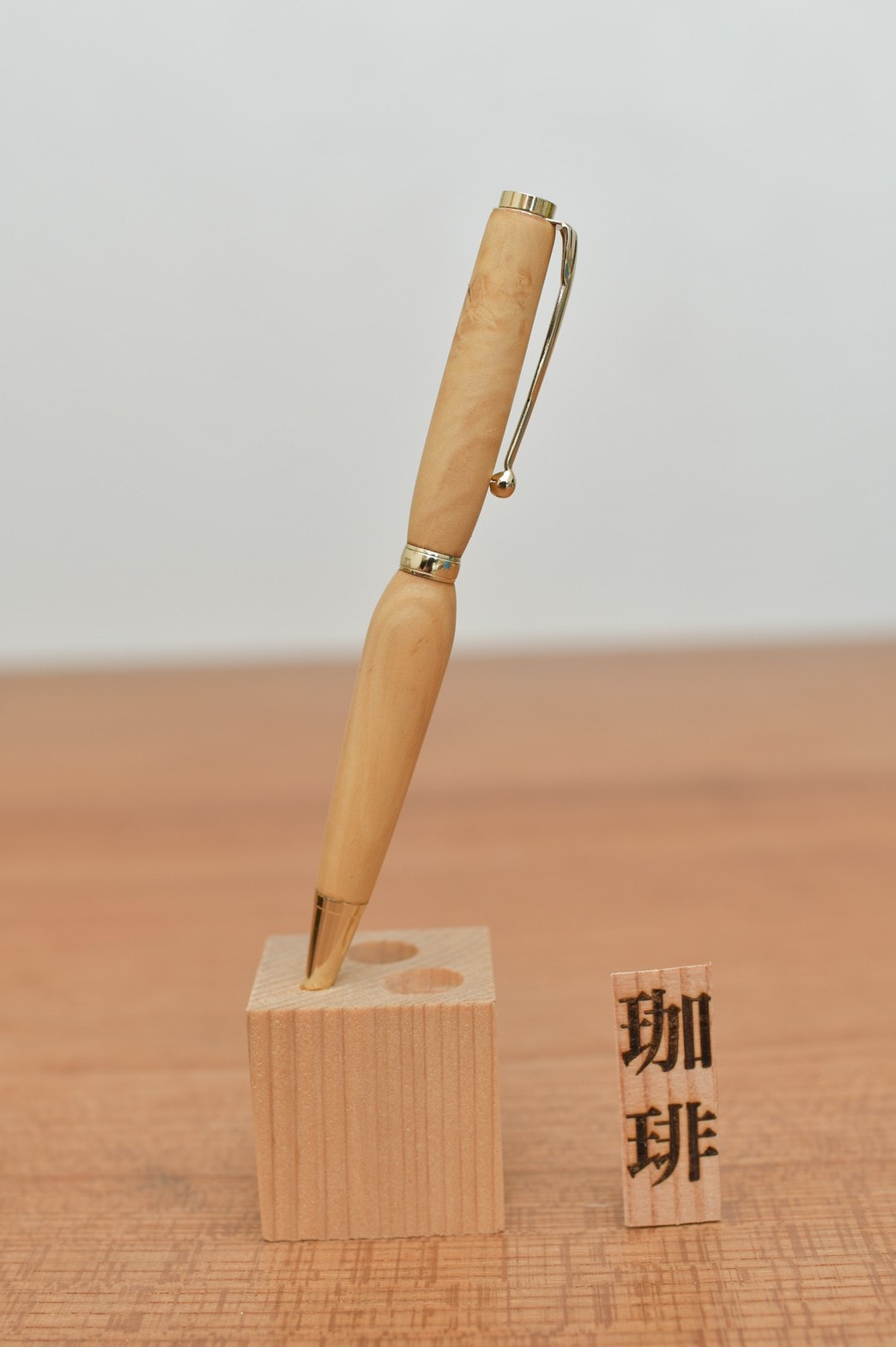 木製ボールペン 桜 | Tomoko Pen（ノベルティー） | おがくず販売専門店