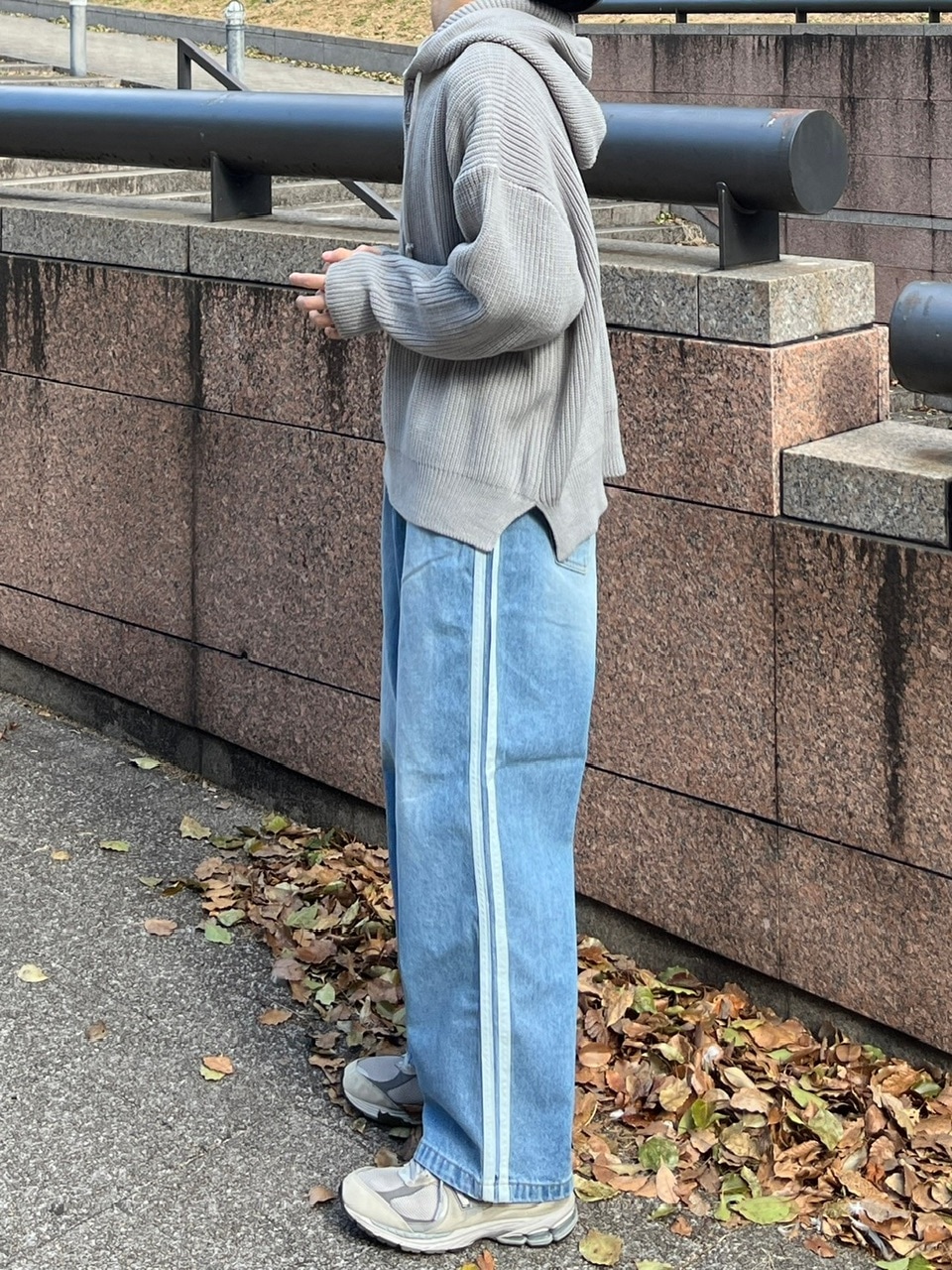 受注制【Chikashitsu +】oversized side line denim pants (2color